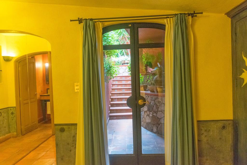 מלון סאן מיגל דה אלנדה Casa Puesta Del Sol מראה חיצוני תמונה