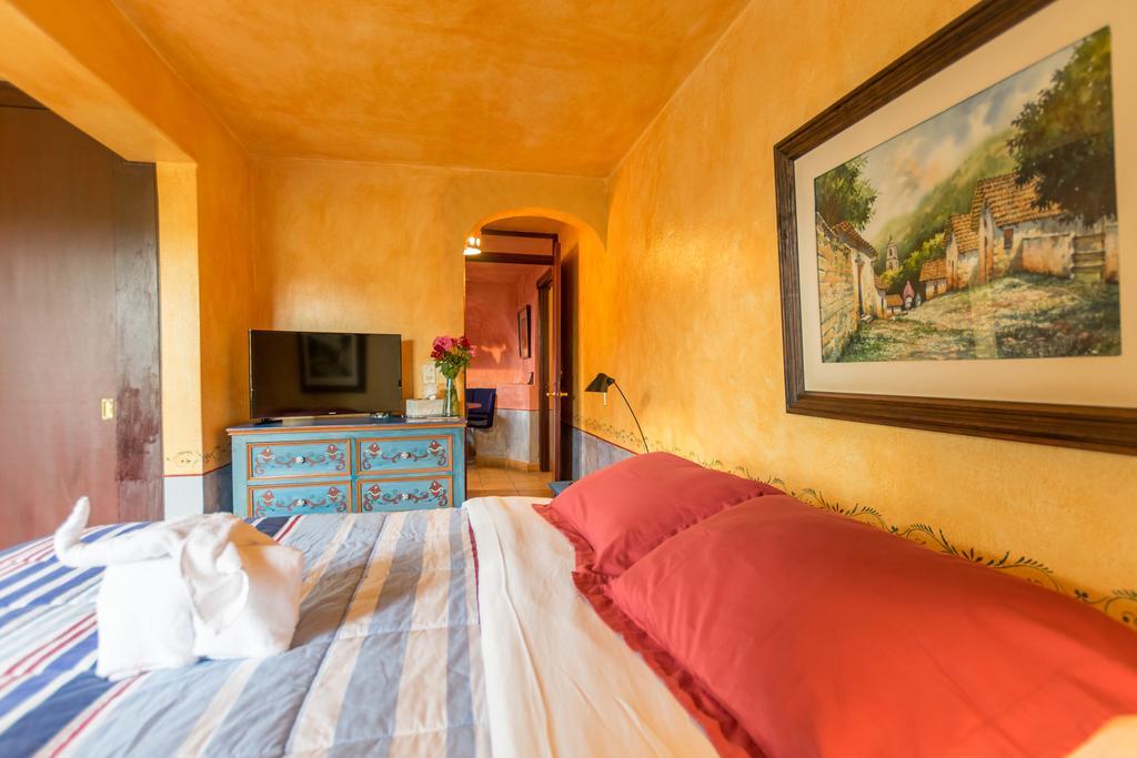מלון סאן מיגל דה אלנדה Casa Puesta Del Sol מראה חיצוני תמונה