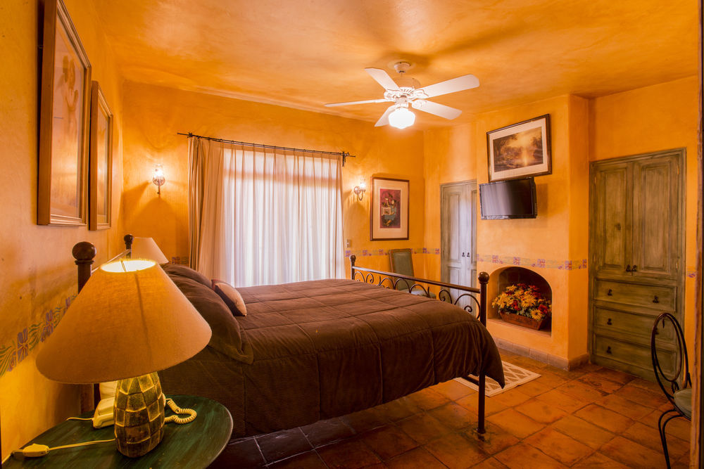 מלון סאן מיגל דה אלנדה Casa Puesta Del Sol מראה חיצוני תמונה