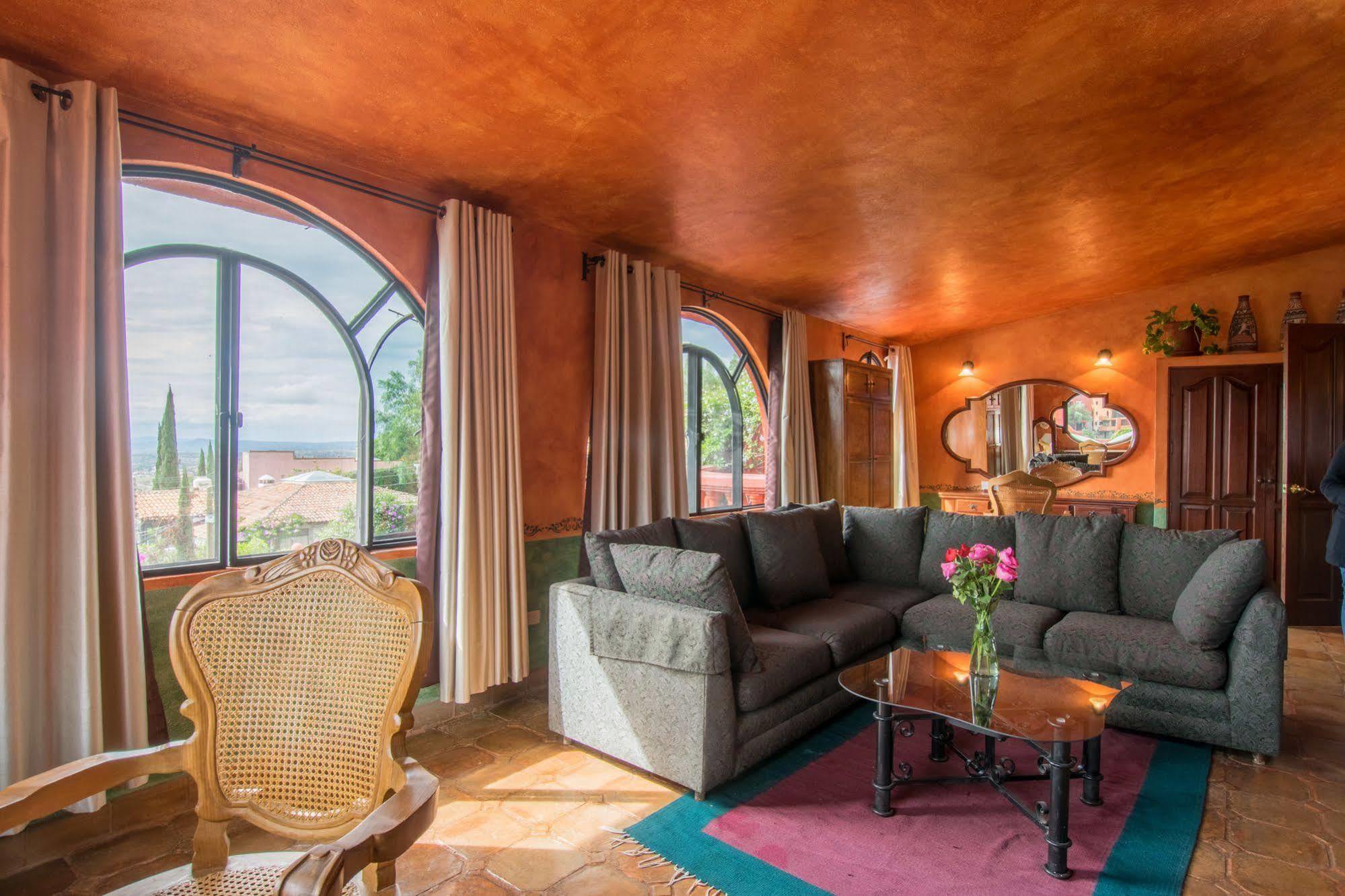 מלון סאן מיגל דה אלנדה Casa Puesta Del Sol מראה חיצוני תמונה