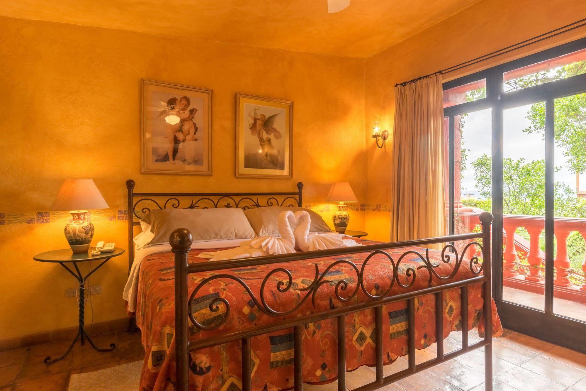 מלון סאן מיגל דה אלנדה Casa Puesta Del Sol מראה חיצוני תמונה